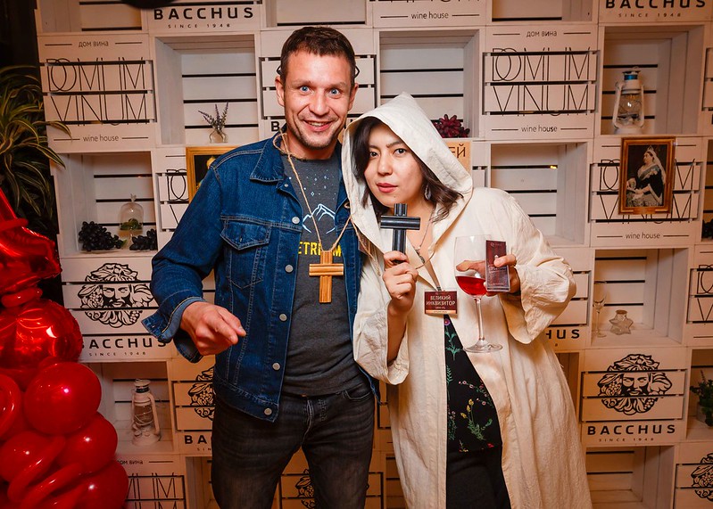 Тыквенные фонари и декорации для квеста на Хэллоуин в Астане