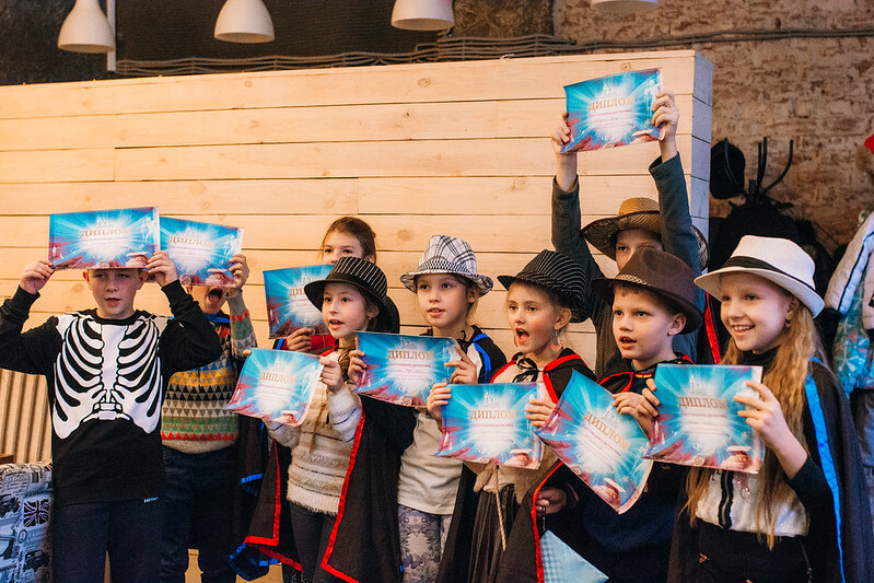 Как отметить Новый год классом — идеи для младших школьников в Астане