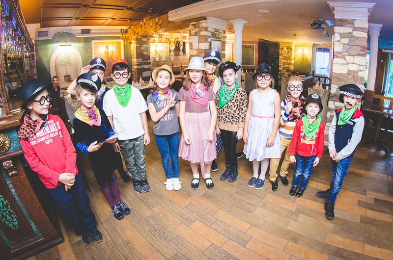 Сценарии квестов на 8 марта в Astana